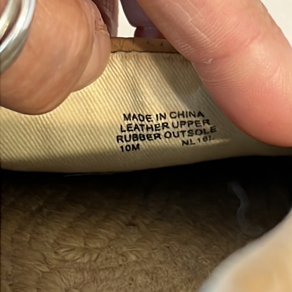 EUC Michael Kors embossed logo leather flat espadrilles shoes Tan caramel 10 - Picture 8 of 12